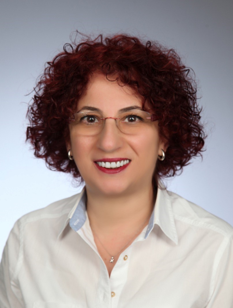 Dr. Aliye Mine Coşkun / Yönetim Kurulu Başkanı