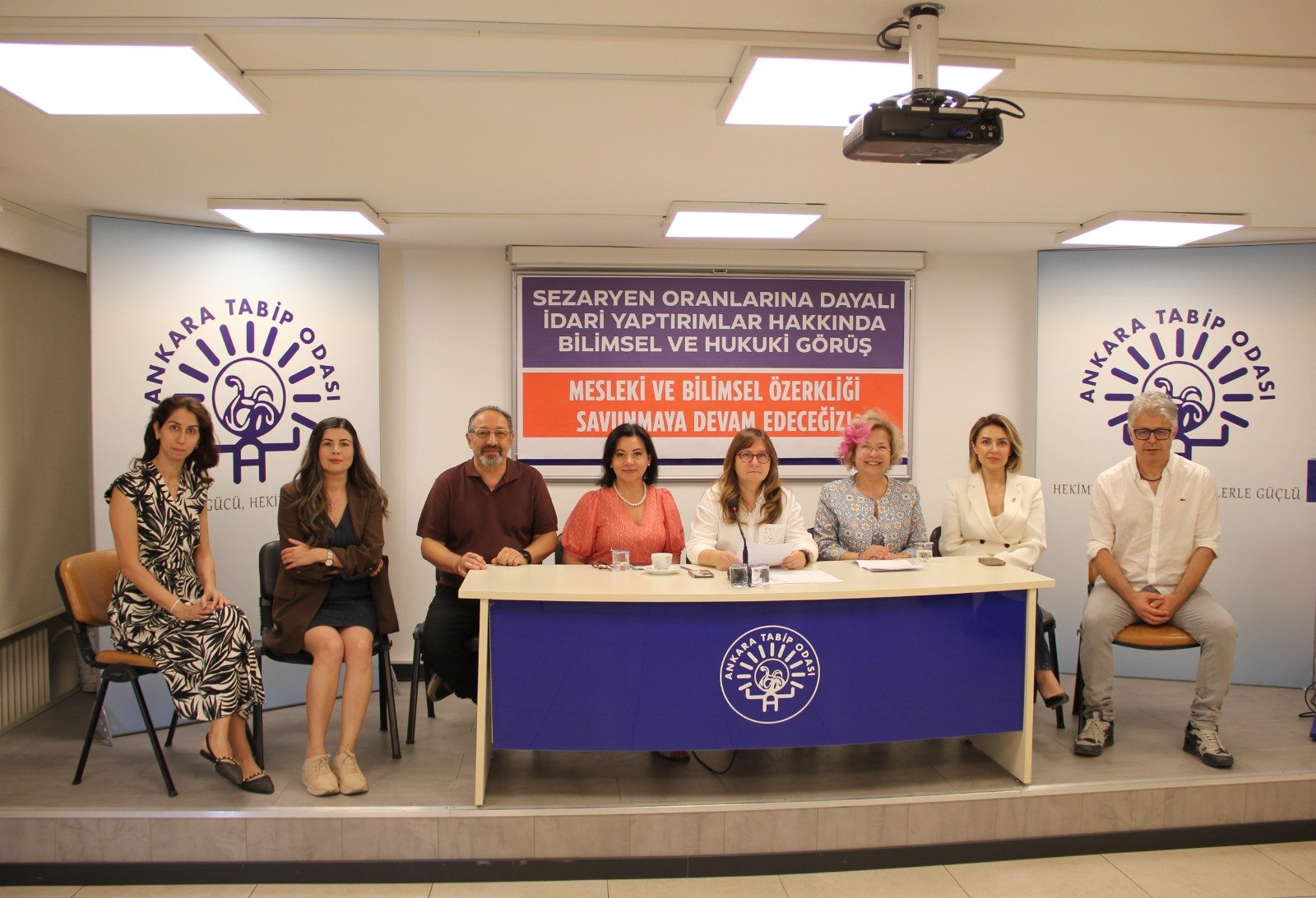 "Bilimsel Değerlendirme Yerine Cezalandırıcı Yaklaşımlar Mesleki Bağımsızlığı ve Sağlık Hakkını Tehdit Ediyor"